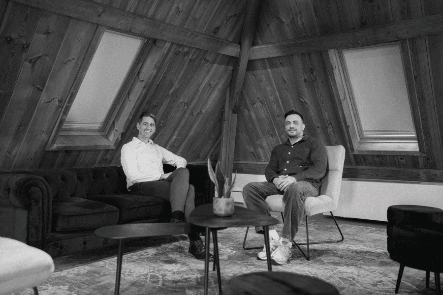 Colleagues interview Emerce 100